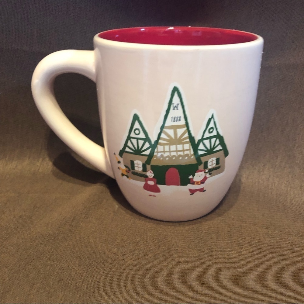 Christmas / Wolfermans Bakery / NWT/ Christmas mugs / XL/ 2 in box.